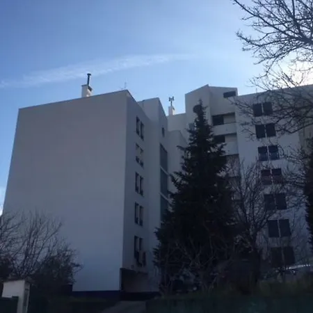 Romantic Pop Пула