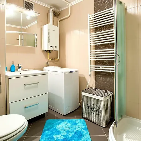 Apartment Romantic Pop Pula